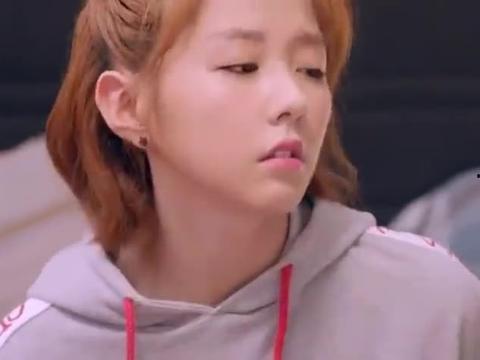 新闻爆料美女视频,美女视频引发网友热议，揭秘背后故事